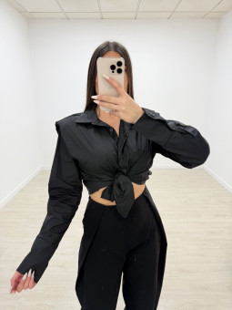 CAMISA POPELÍN HOMBRERAS NEGRA